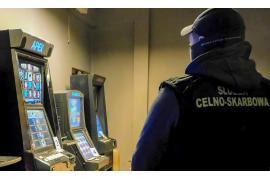 <b>POMORSKIE. Koniec gry - nielegalne automaty pod kontrolą KAS (ZDJĘCIA)</b>